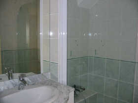 A louer à l'année -  - Appartement - LAYE station